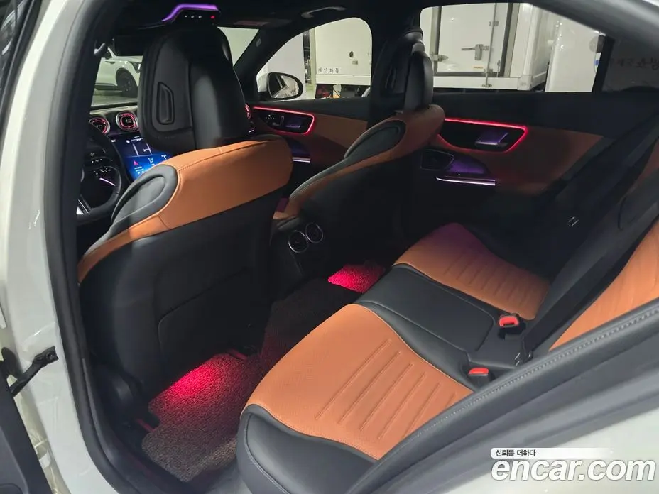Mercedes-Benz C-Class 2023 2.0 автомат (гидро), фото 6