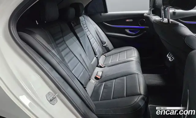 Mercedes-Benz E-Class 2016 1.9 автомат (гидро), миниатюра 11 Mercedes-Benz E-Class 2016 1.9 автомат (гидро), миниатюра 11