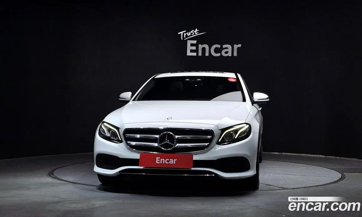 Mercedes-Benz E-Class 2016 1.9 автомат (гидро), фото 3 Mercedes-Benz E-Class 2016 1.9 автомат (гидро), фото 3