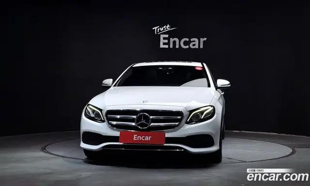 Mercedes-Benz E-Class 2016 1.9 автомат (гидро), миниатюра 3 Mercedes-Benz E-Class 2016 1.9 автомат (гидро), миниатюра 3