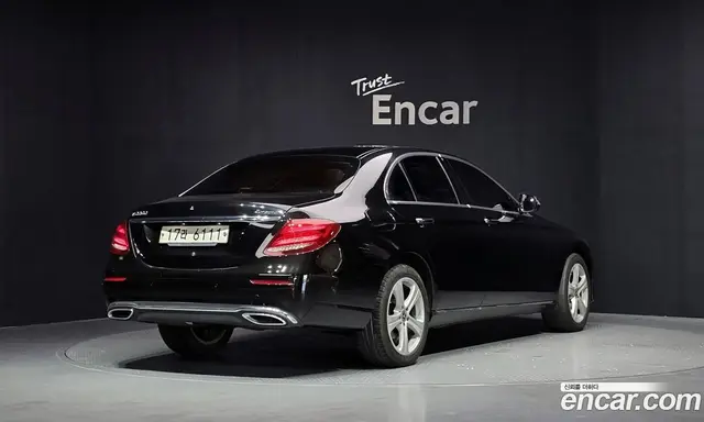 Mercedes-Benz E-Class 2017 1.9 автомат (гидро), миниатюра 2