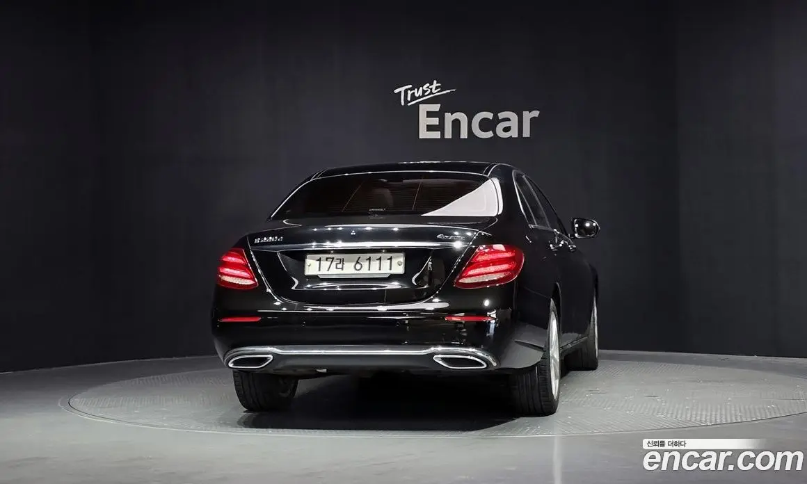 Mercedes-Benz E-Class 2017 1.9 автомат (гидро), фото 4
