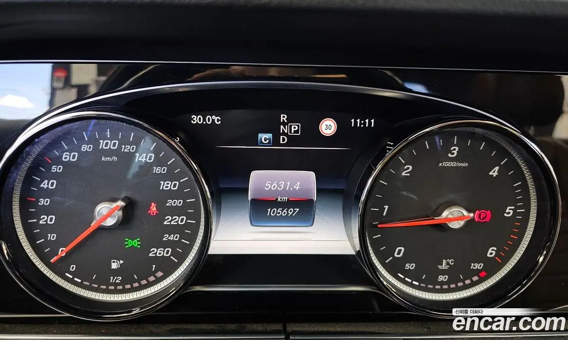 Mercedes-Benz E-Class 2017 1.9 автомат (гидро), фото 8
