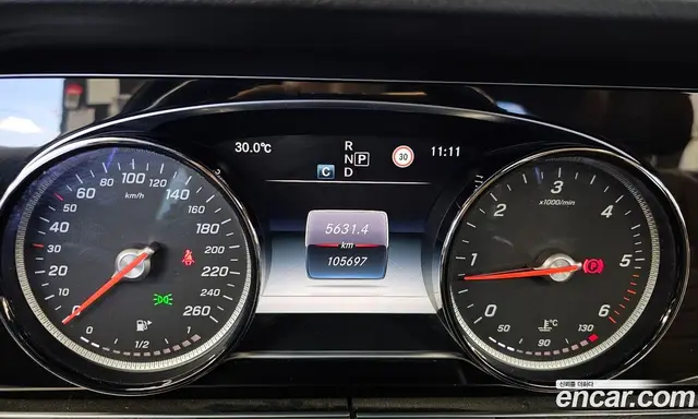 Mercedes-Benz E-Class 2017 1.9 автомат (гидро), миниатюра 8