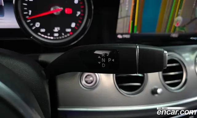 Mercedes-Benz E-Class 2019 2.0 автомат (гидро), миниатюра 12