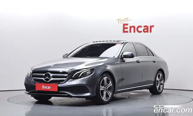 Mercedes-Benz E-Class, 2019, 60 887 км