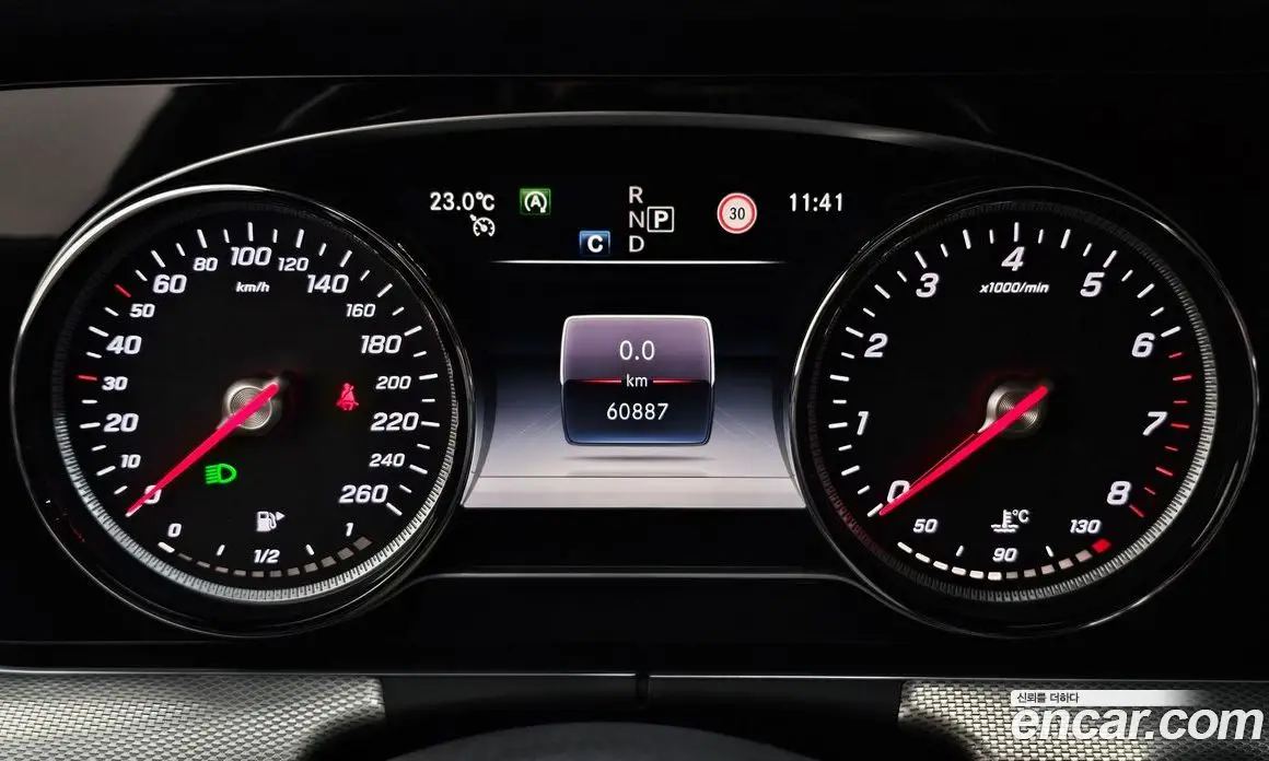 Mercedes-Benz E-Class 2019 2.0 автомат (гидро), фото 11