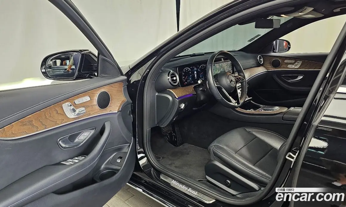 Mercedes-Benz E-Class 2022 2.0 автомат (гидро), фото 13