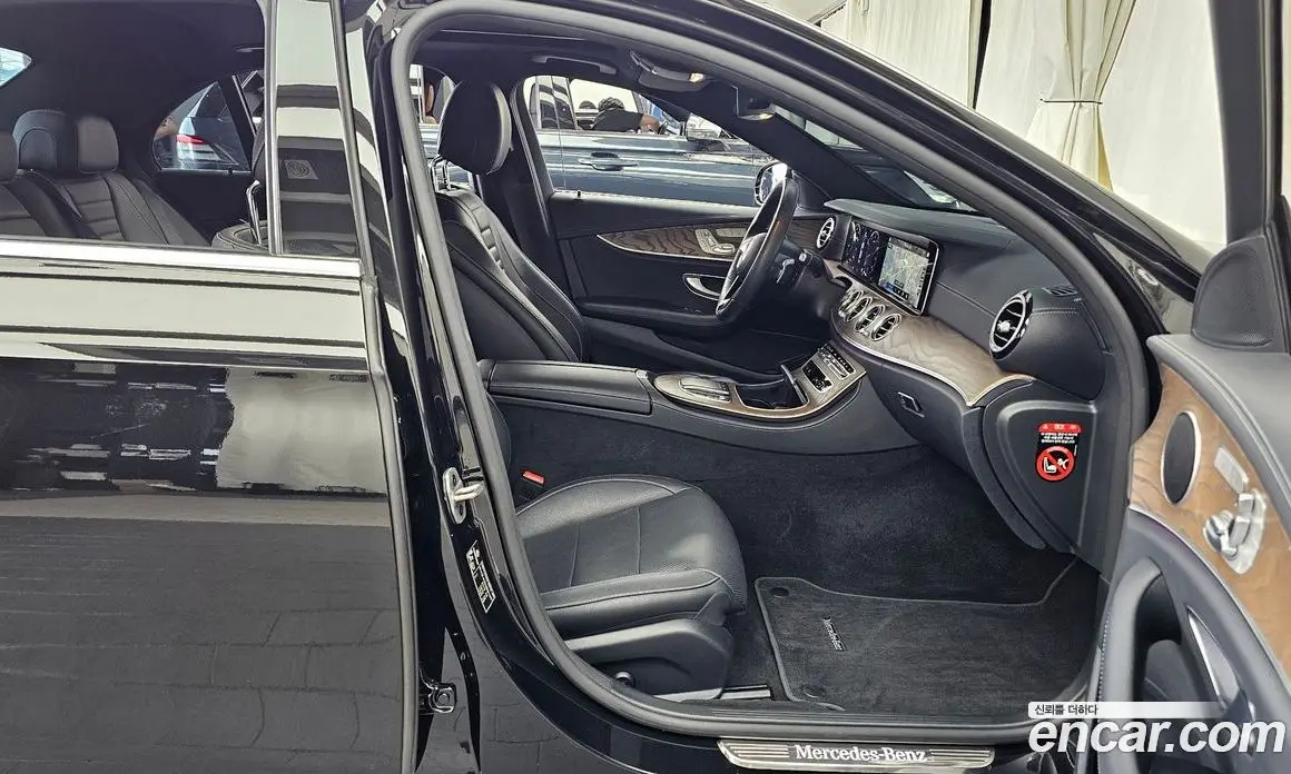 Mercedes-Benz E-Class 2022 2.0 автомат (гидро), фото 17