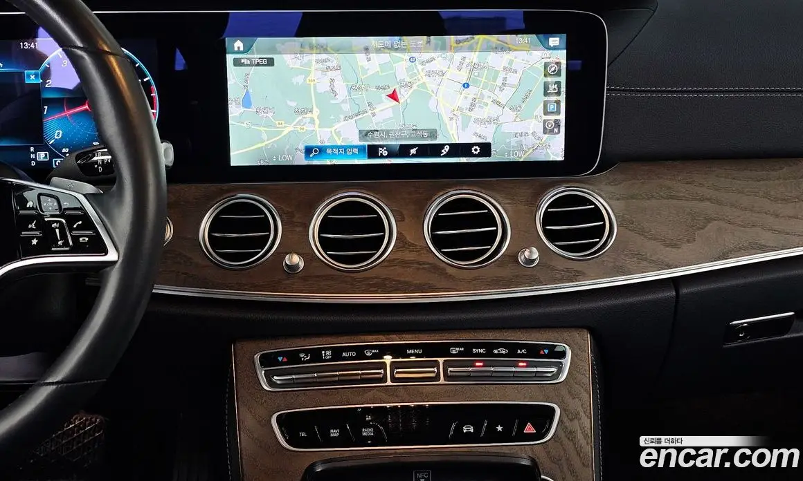 Mercedes-Benz E-Class 2022 2.0 автомат (гидро), фото 20