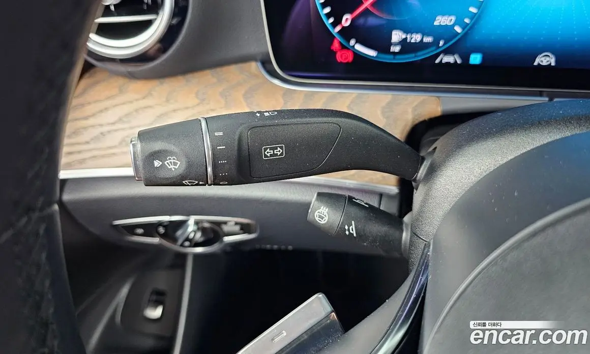 Mercedes-Benz E-Class 2022 2.0 автомат (гидро), фото 28