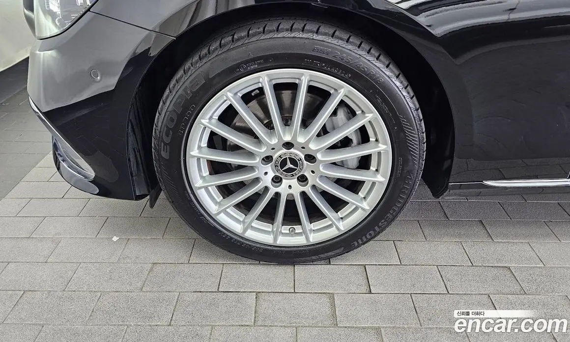 Mercedes-Benz E-Class 2022 2.0 автомат (гидро), фото 5