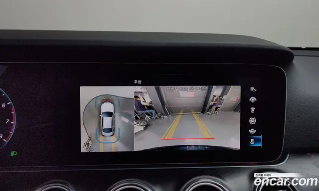 Mercedes-Benz E-Class 2022 2.0 автомат (гидро), миниатюра 11