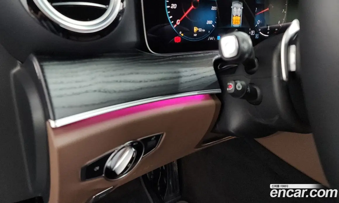 Mercedes-Benz E-Class 2022 2.0 автомат (гидро), фото 13