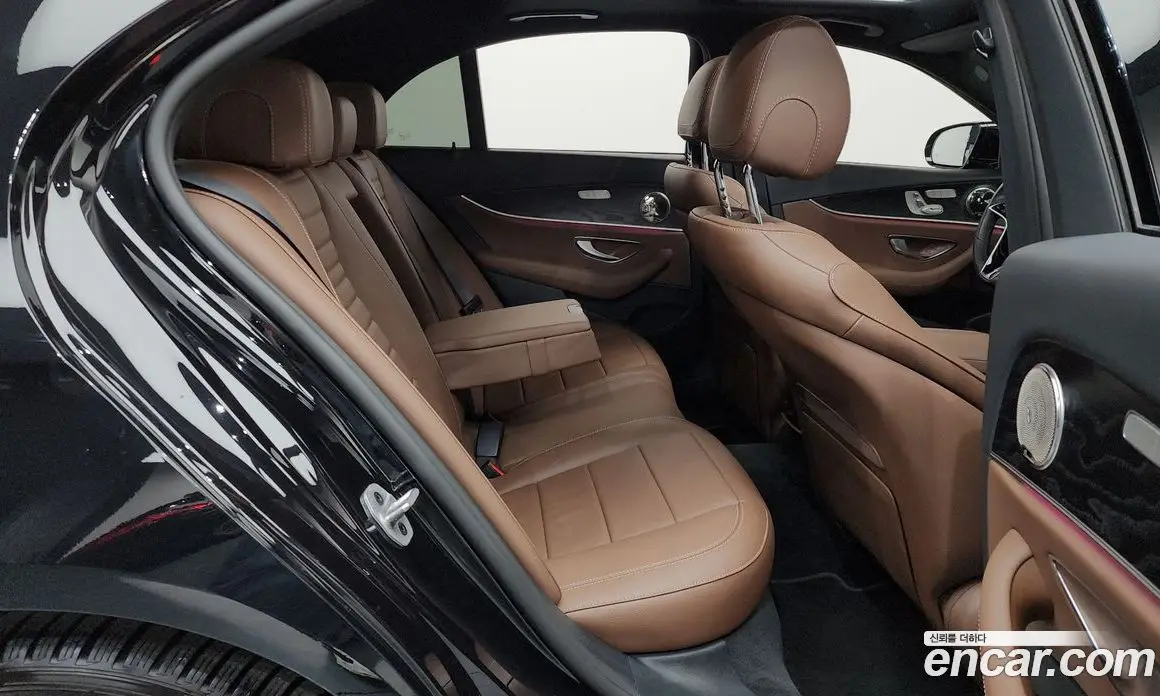 Mercedes-Benz E-Class 2022 2.0 автомат (гидро), фото 28