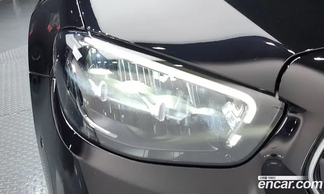 Mercedes-Benz E-Class 2022 2.0 автомат (гидро), миниатюра 5