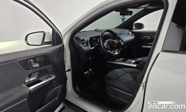 Mercedes-Benz GLA-Class 2020 2.0 автомат (гидро), миниатюра 12