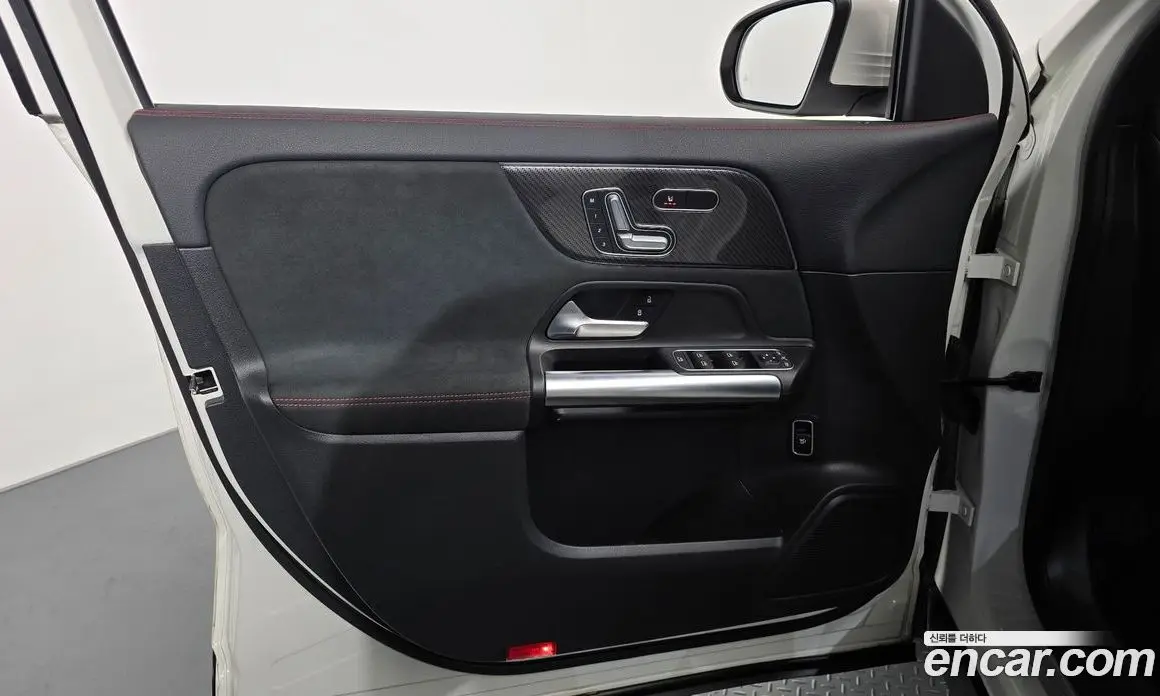 Mercedes-Benz GLA-Class 2020 2.0 автомат (гидро), фото 13