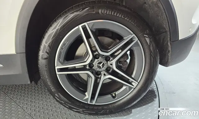 Mercedes-Benz GLA-Class 2020 2.0 автомат (гидро), миниатюра 6