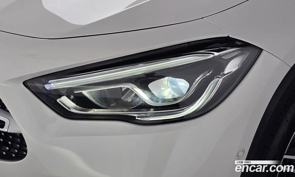 Mercedes-Benz GLA-Class 2020 2.0 автомат (гидро), фото 7