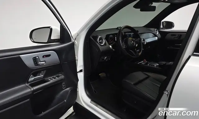 Mercedes-Benz GLB-Class 2021 1.9 автомат (гидро), миниатюра 12