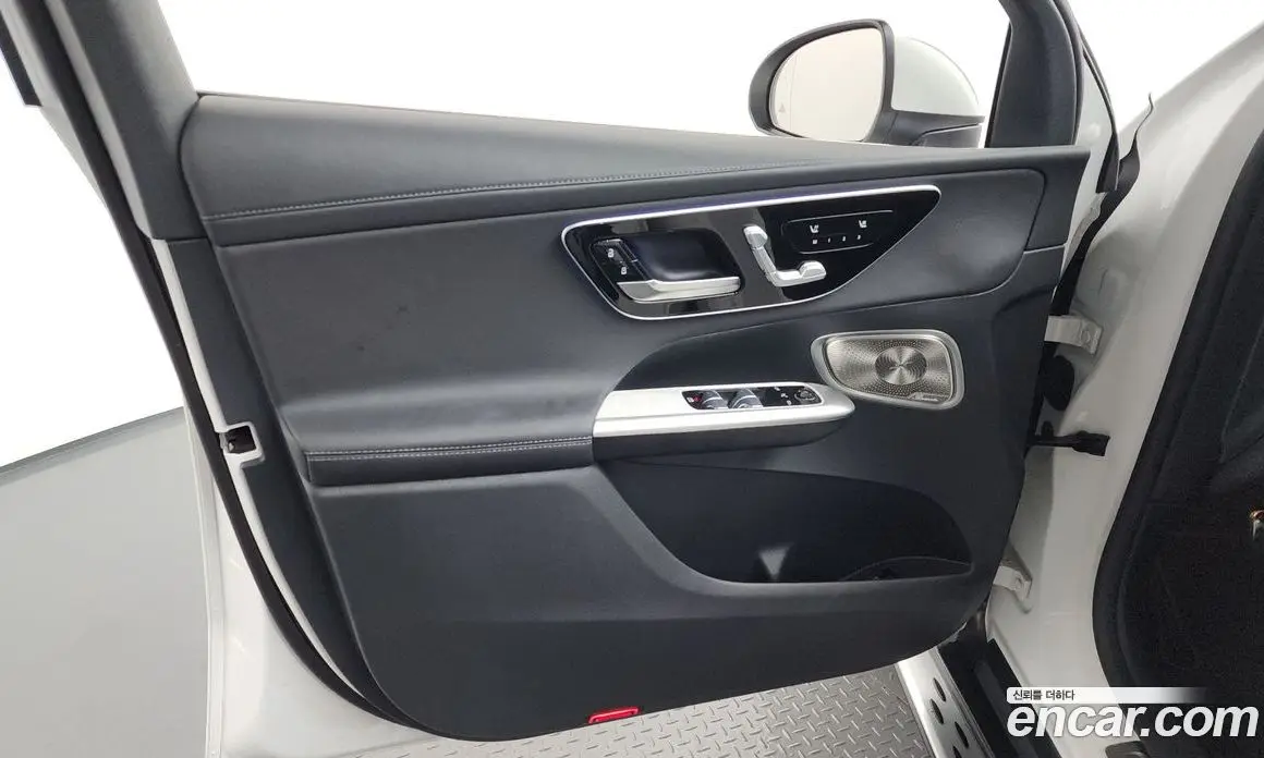 Mercedes-Benz GLC-Class 2024 2.0 автомат (гидро), фото 14