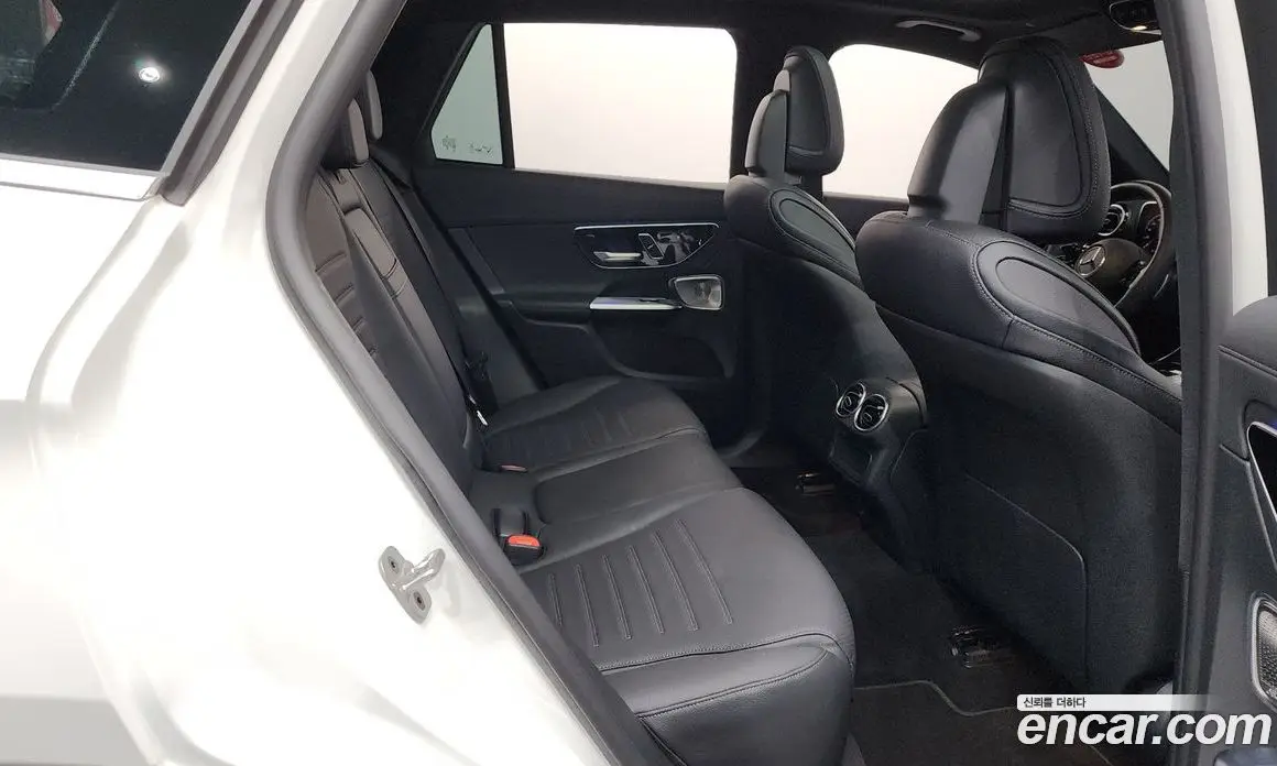 Mercedes-Benz GLC-Class 2024 2.0 автомат (гидро), фото 17