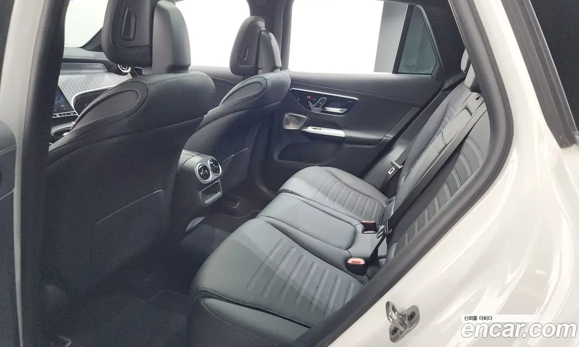 Mercedes-Benz GLC-Class 2024 2.0 автомат (гидро), фото 27