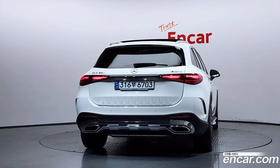 Mercedes-Benz GLC-Class 2024 2.0 автомат (гидро), фото 4