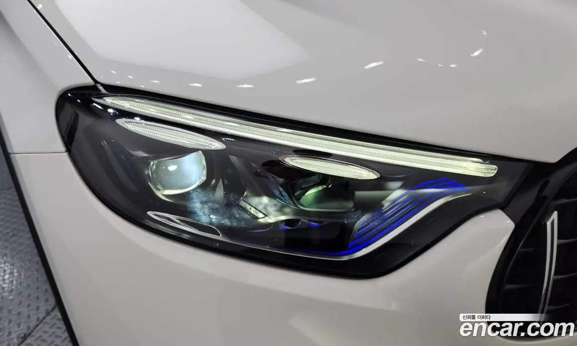 Mercedes-Benz GLC-Class 2024 2.0 автомат (гидро), фото 8