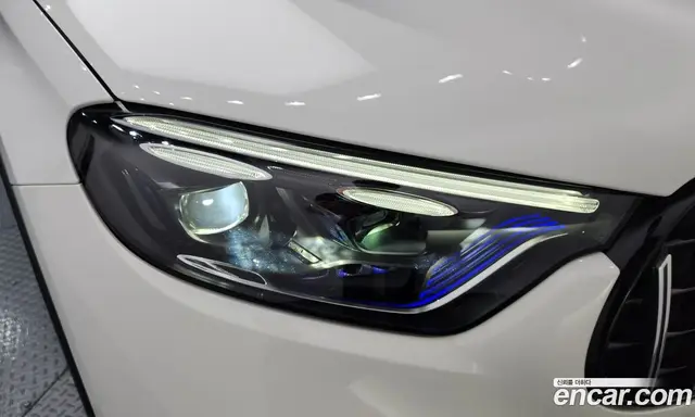 Mercedes-Benz GLC-Class 2024 2.0 автомат (гидро), миниатюра 8