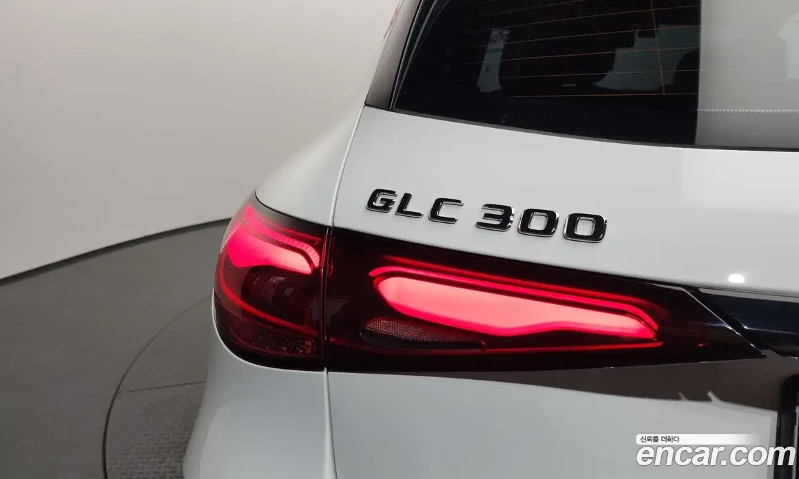 Mercedes-Benz GLC-Class 2024 2.0 автомат (гидро), фото 9