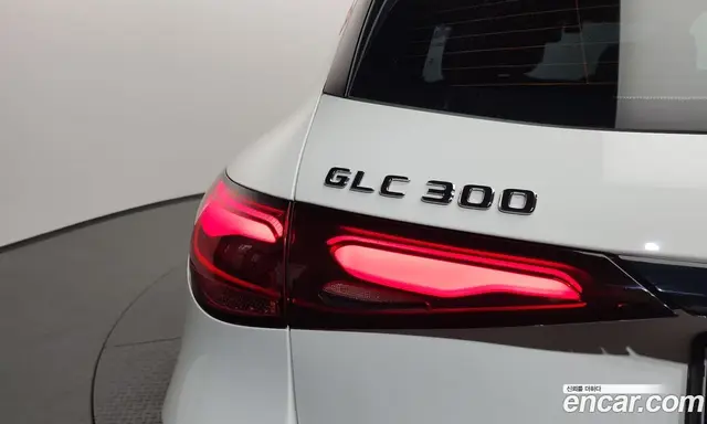 Mercedes-Benz GLC-Class 2024 2.0 автомат (гидро), миниатюра 9