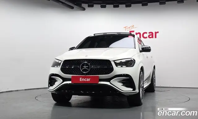 Mercedes-Benz GLE-Class 2025 3.0 автомат (гидро), миниатюра 3