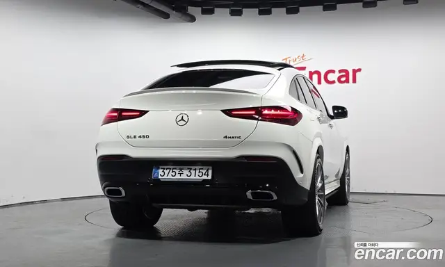 Mercedes-Benz GLE-Class 2025 3.0 автомат (гидро), миниатюра 4