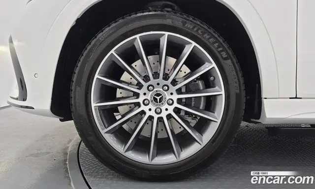 Mercedes-Benz GLE-Class 2025 3.0 автомат (гидро), миниатюра 5