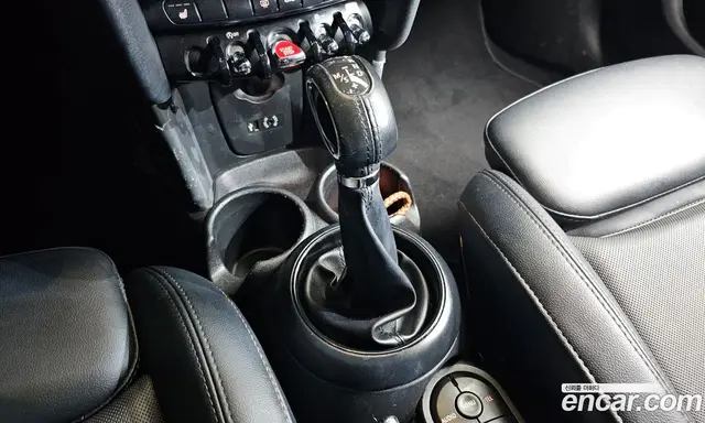 Mini Cooper 2017 1.5 автомат (гидро), миниатюра 9