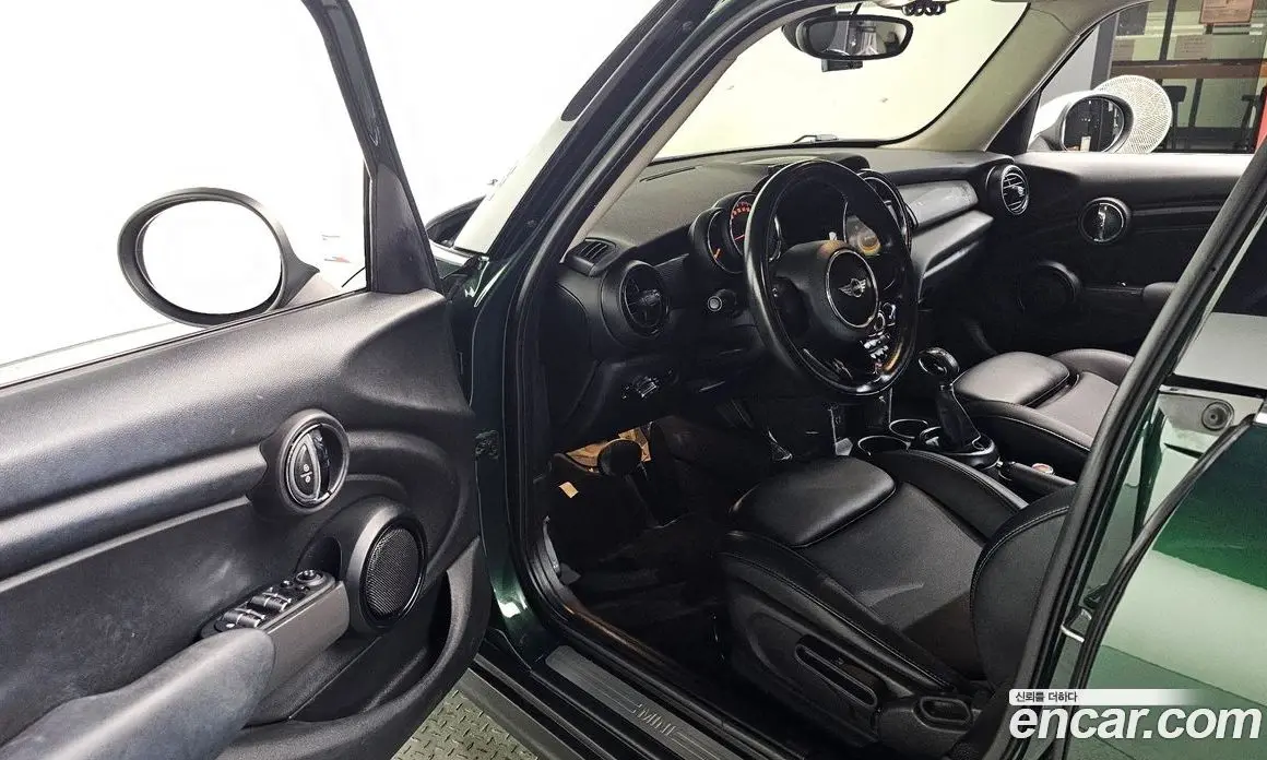 Mini Cooper 2017 1.5 автомат (гидро), фото 10