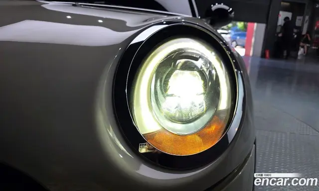 Mini Cooper 2018 1.5 автомат (гидро), миниатюра 8