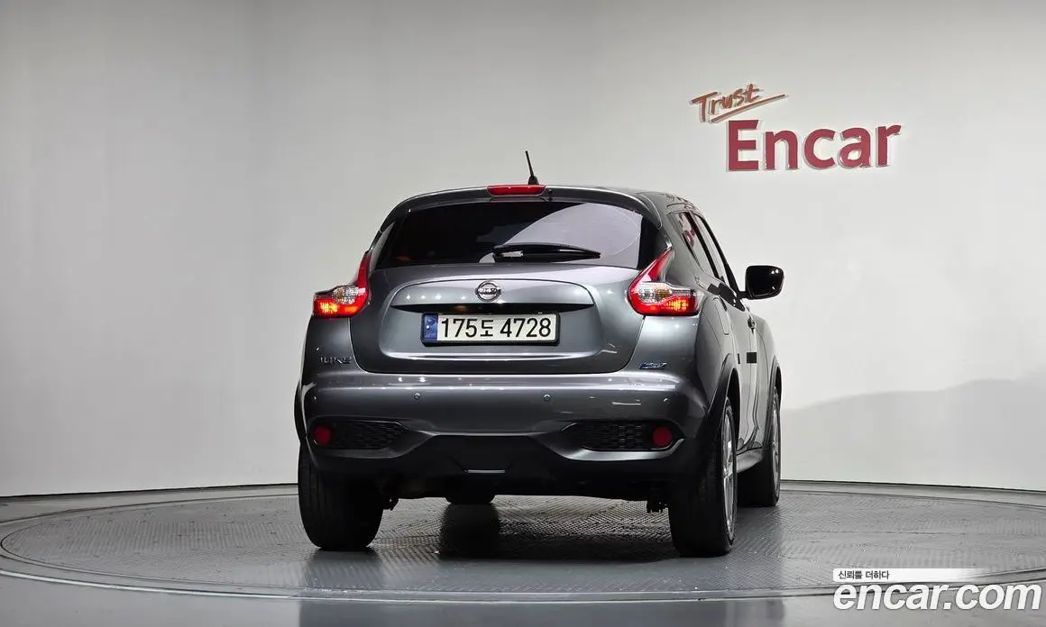 Nissan Juke 2017 1.6 автомат (гидро), фото 4 Nissan Juke 2017 1.6 автомат (гидро), фото 4