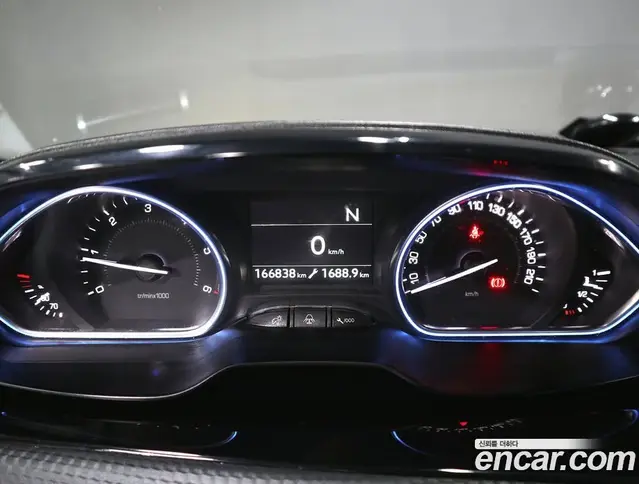 Peugeot 2008 2015 1.6 автомат (гидро), миниатюра 7