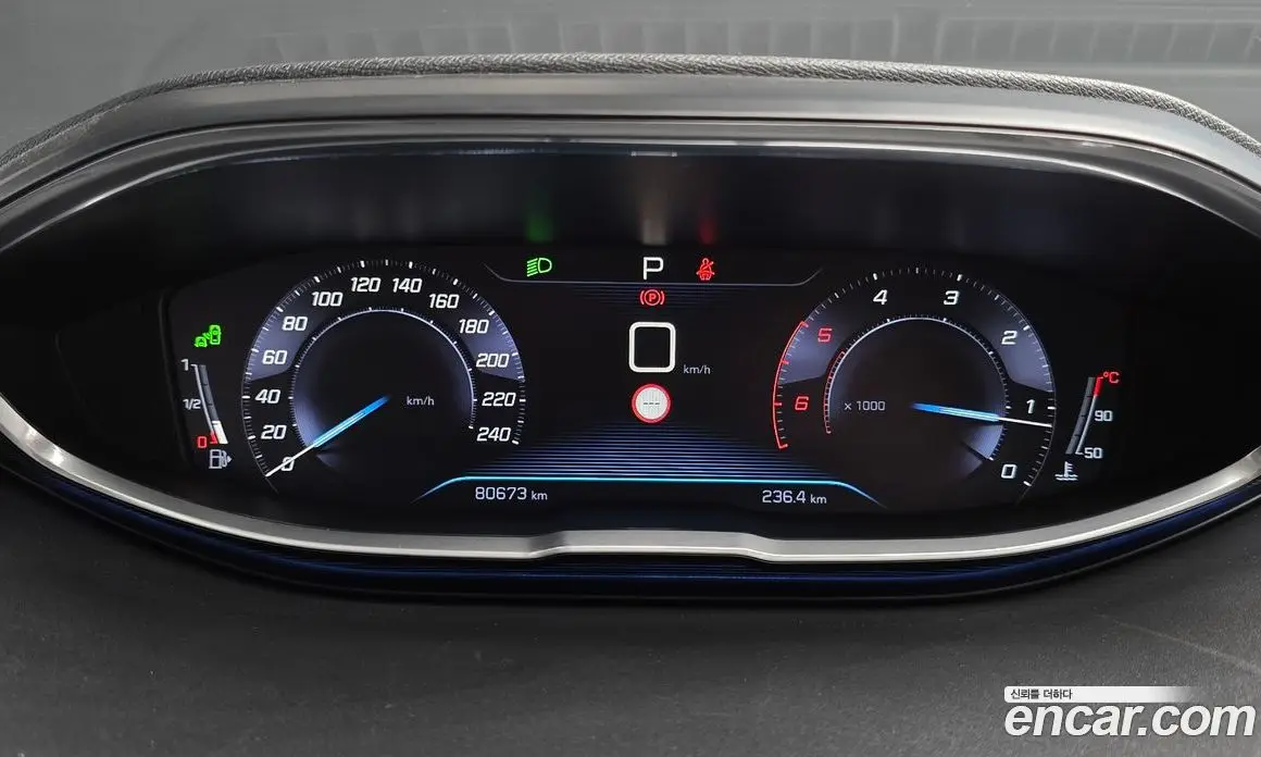 Peugeot 3008 2018 1.6 автомат (гидро), фото 11