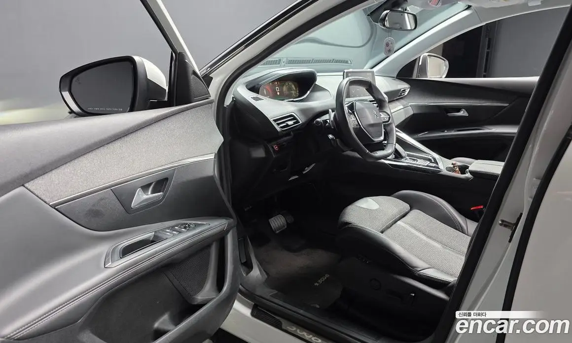 Peugeot 3008 2018 1.6 автомат (гидро), фото 13