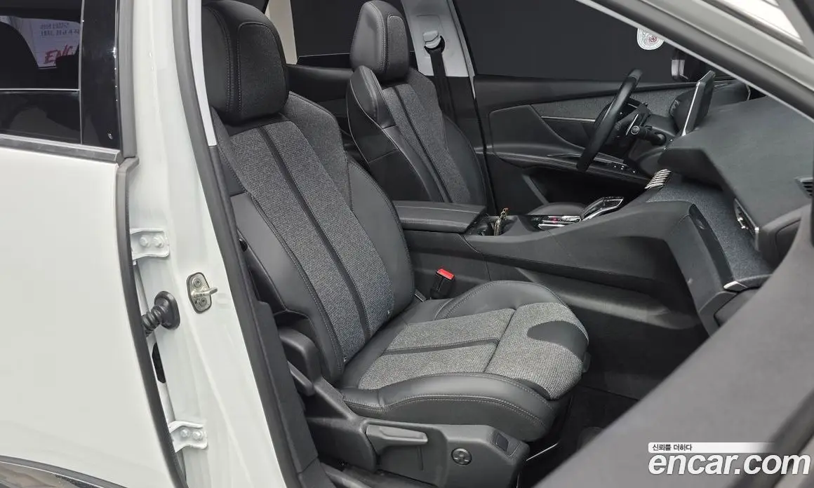 Peugeot 3008 2018 1.6 автомат (гидро), фото 18