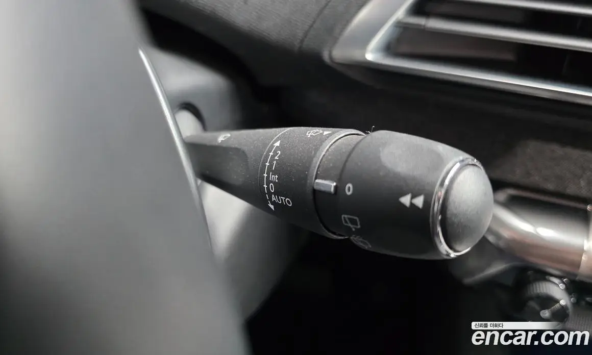 Peugeot 3008 2018 1.6 автомат (гидро), фото 24