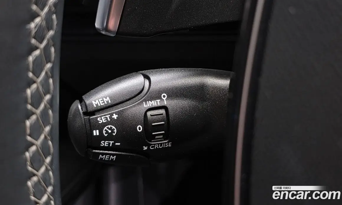 Peugeot 3008 2019 1.5 автомат (гидро), фото 28