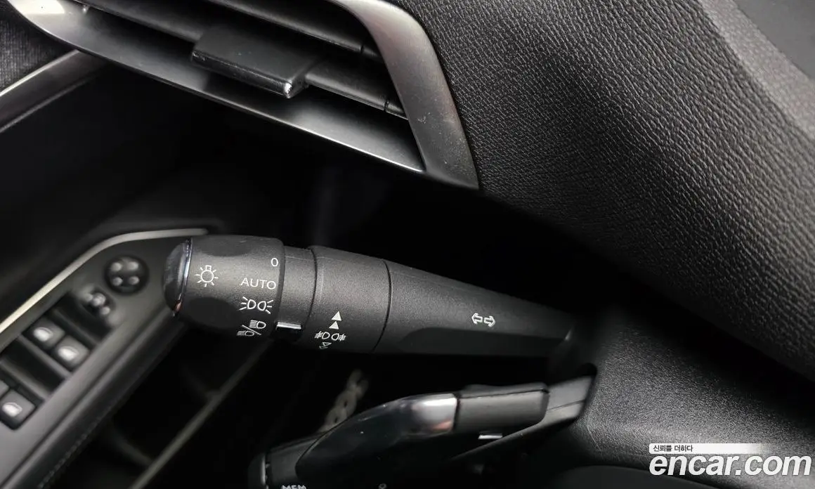 Peugeot 3008 2019 1.5 автомат (гидро), фото 30
