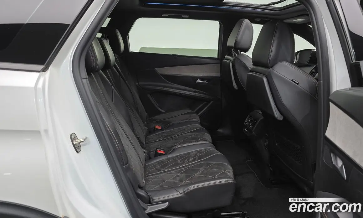 Peugeot 5008 2017 2.0 автомат (гидро), фото 11