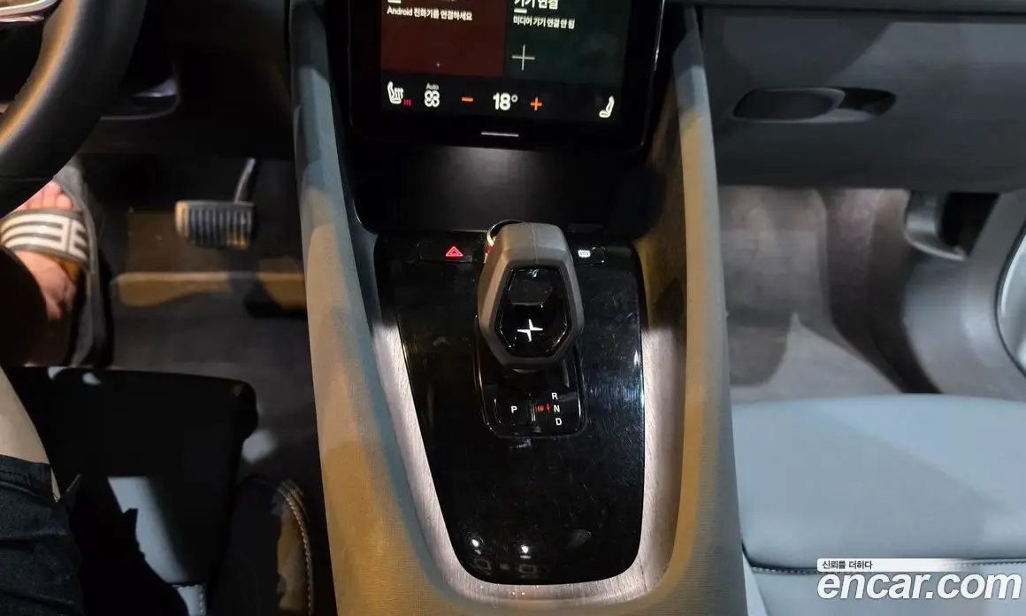 Polestar Polestar 2 2022 автомат (гидро), фото 13 Polestar Polestar 2 2022 автомат (гидро), фото 13