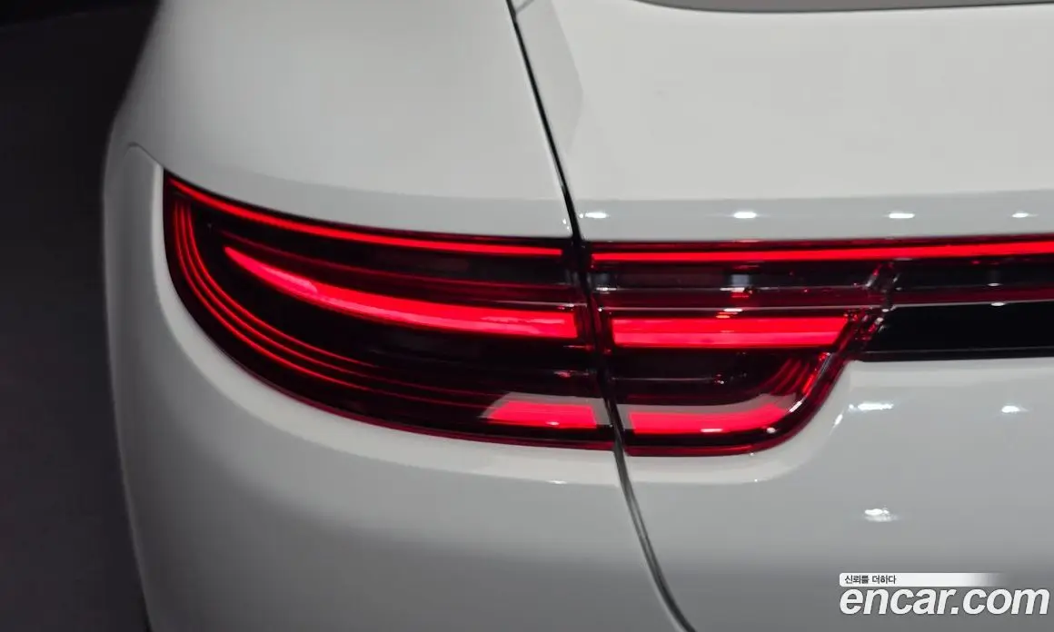 Porsche Panamera 2018 2.9 автомат (гидро), фото 9